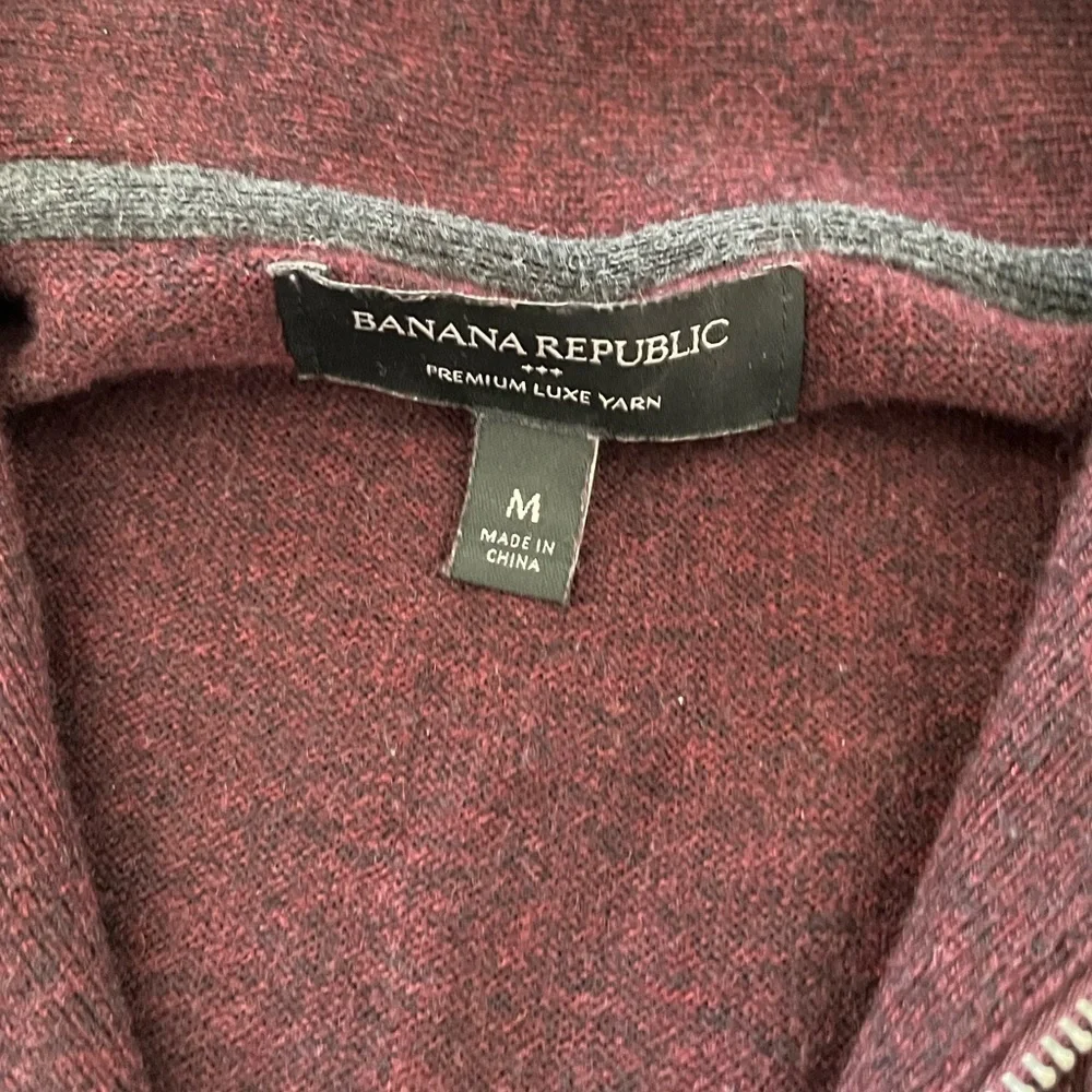 Banana Republic Mens Maroon Pullover